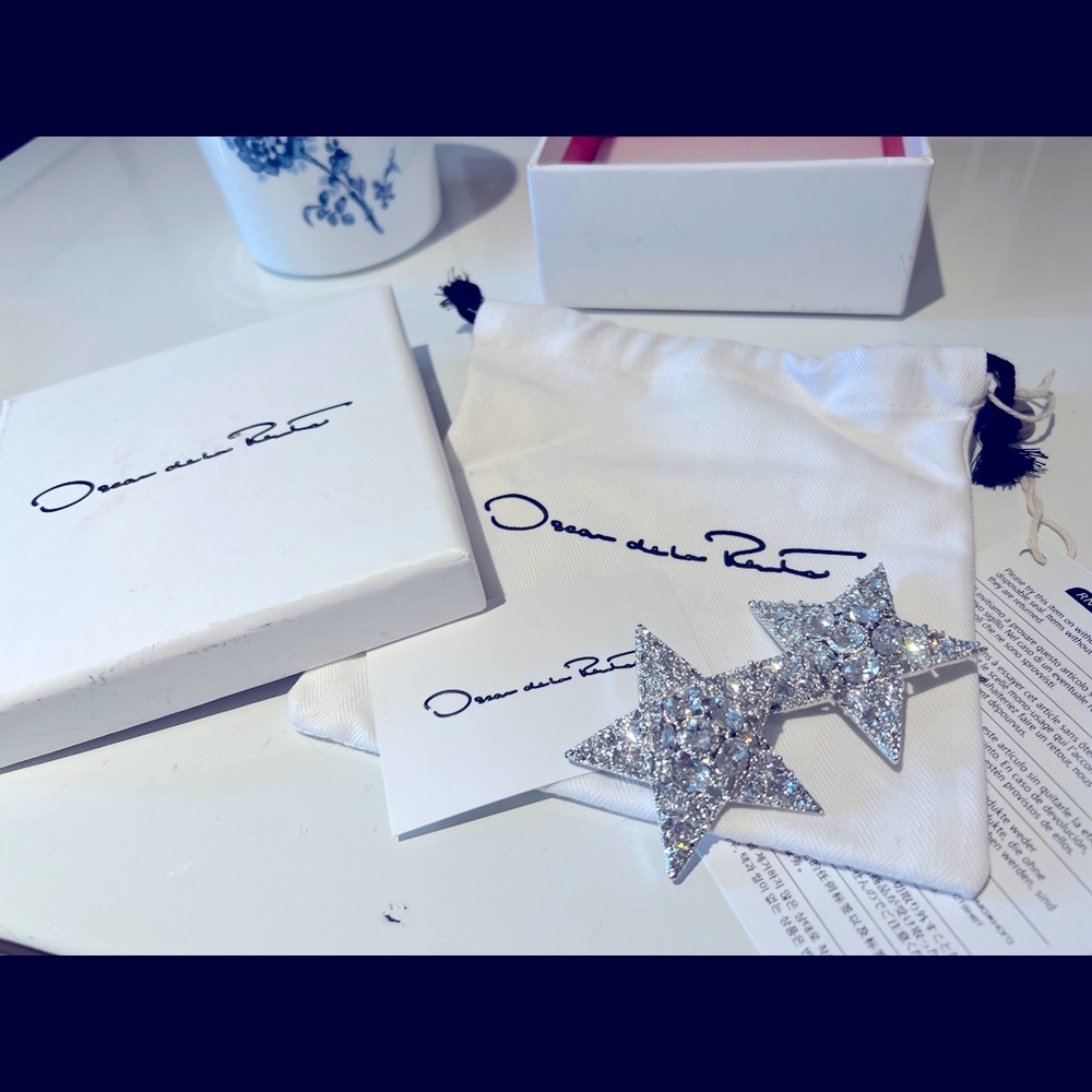 Oscar de La Renta earrings! New! With tags!